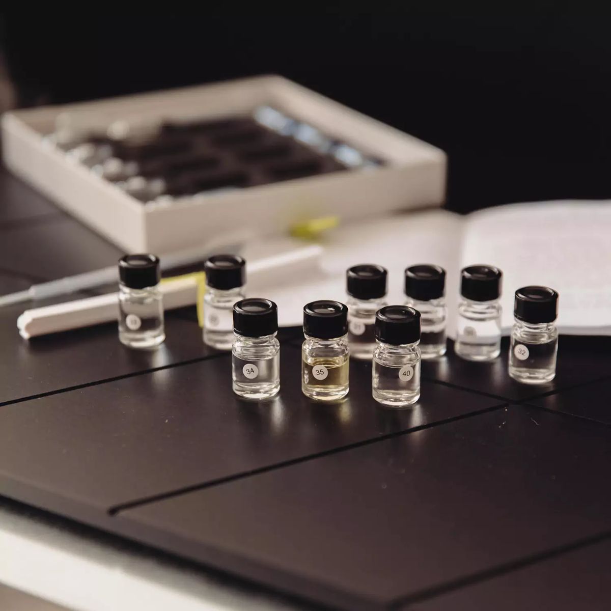 პარფიუმის შესაქმნელი ნაკრები / Fragrance Making Kit